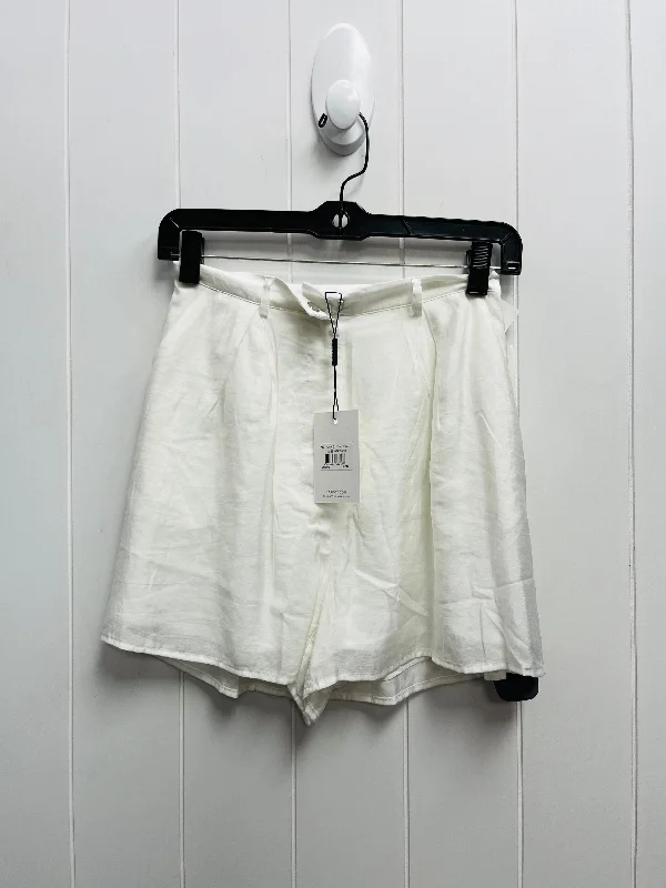 Shorts By Bardot In White, Size: Xs