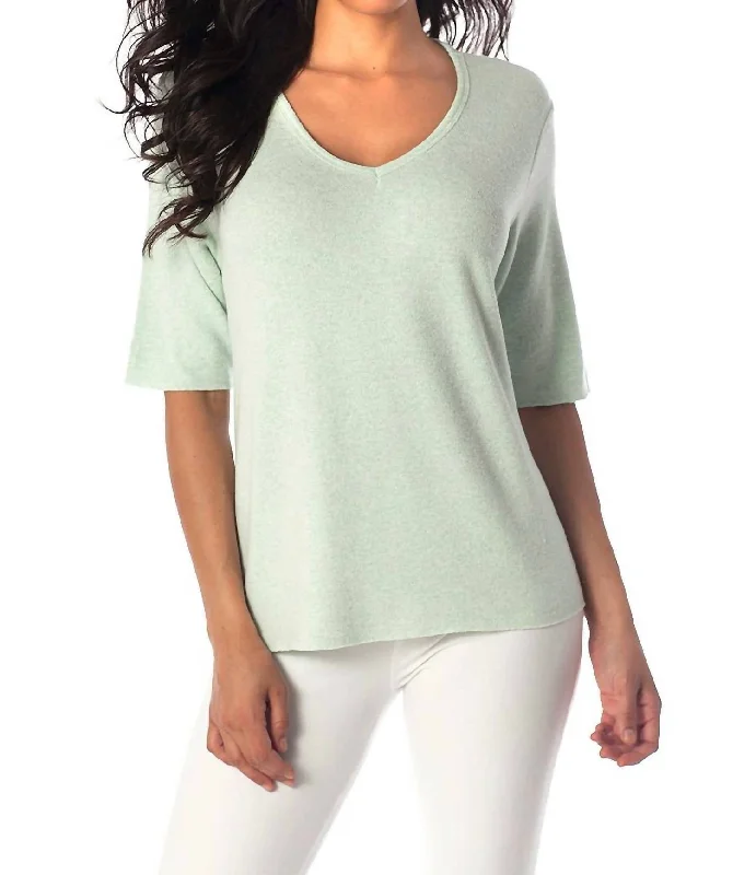 Casual Chic Jacqueline Kashmira V-Neck Short Sleeve In Mint