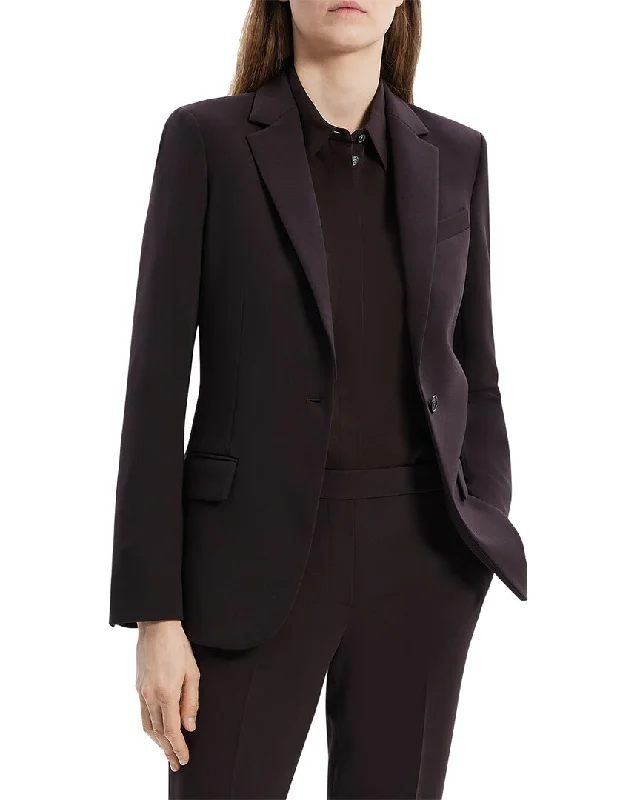 Classic Women's Fashion Theory Staple Blazer