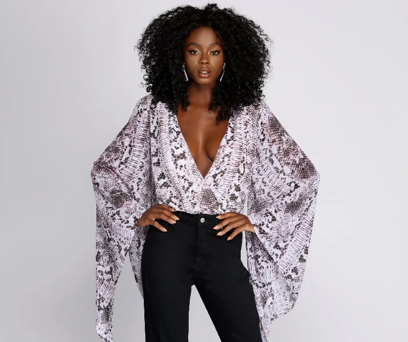 Chic Outfits The Drama Bell Sleeve Bodysuit