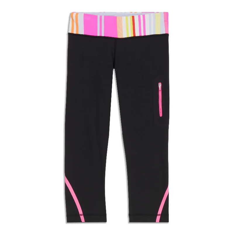 Trend Forward Threads For Her Run Track Attack Crop - Resale